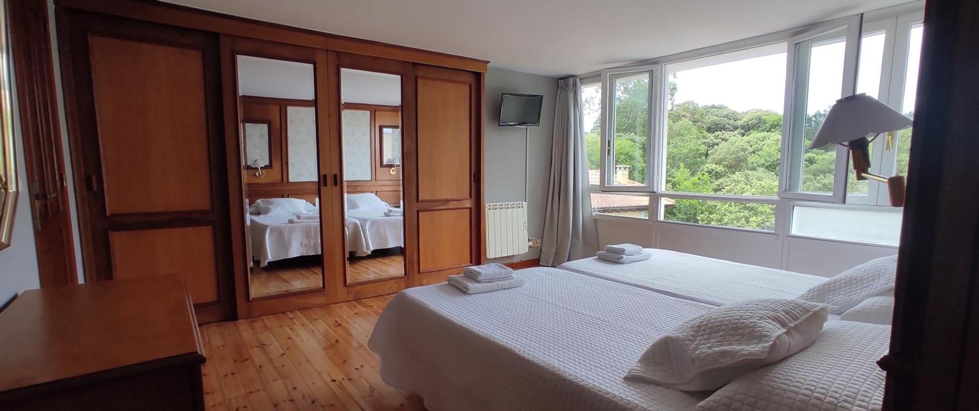 Apartamentos El Jornu Llanes Eksteriør bilde
