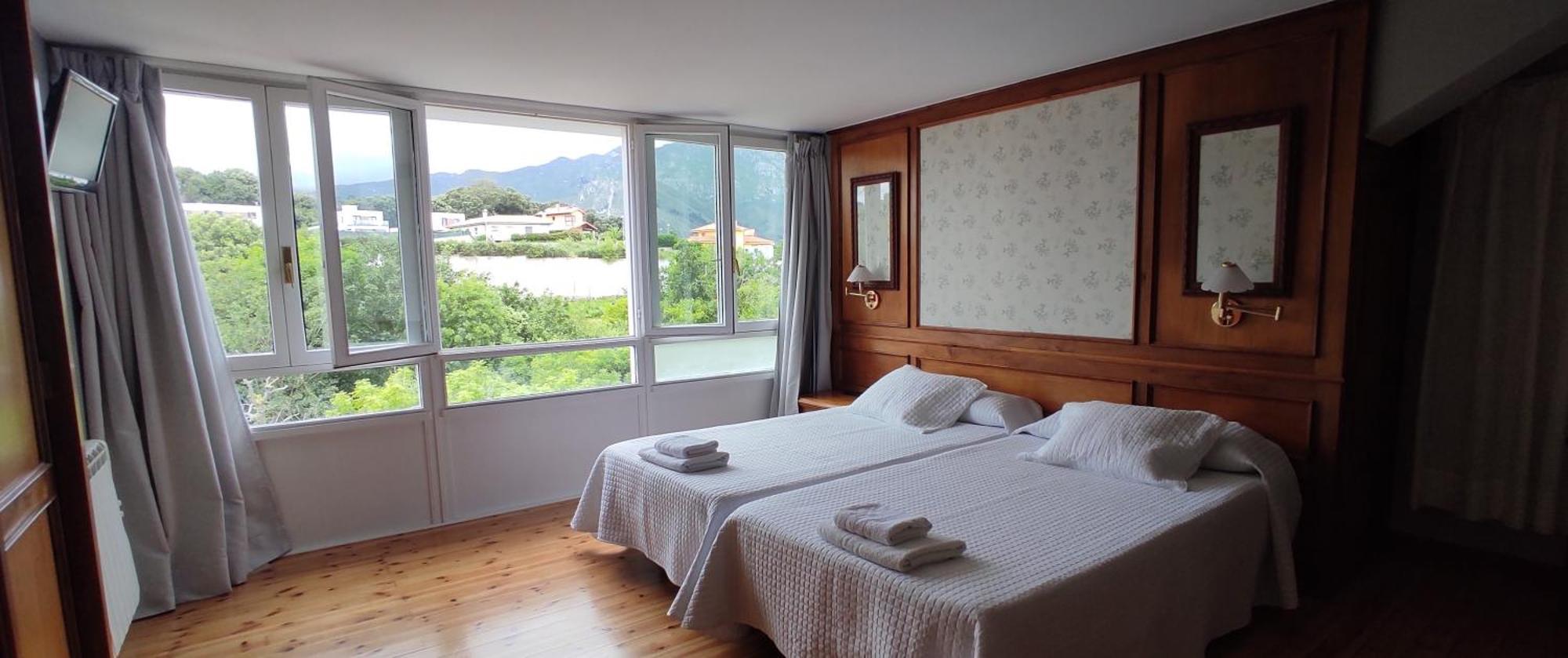 Apartamentos El Jornu Llanes Eksteriør bilde